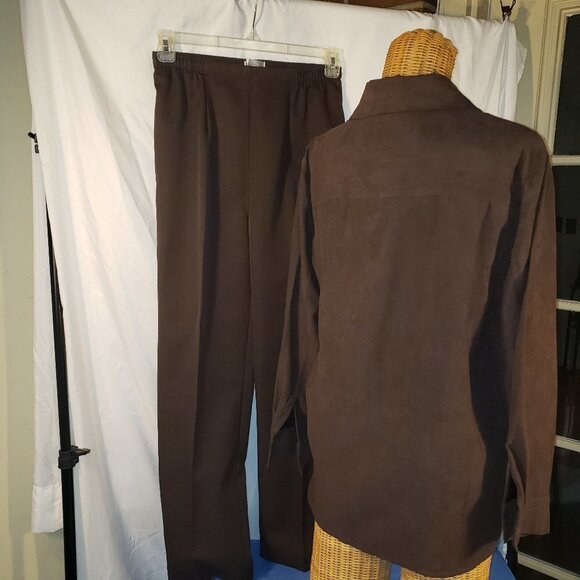 Ladies DRAPERS & DAMONS 2 Piece Pant Suit in Brown - S - Picture 3 of 5